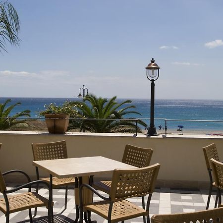 Aparthotel Palazzo Reginella Bovalino Marina Exteriér fotografie
