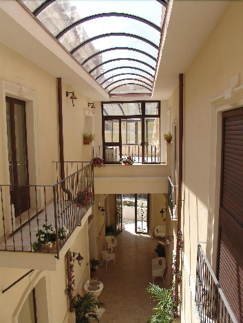 Aparthotel Palazzo Reginella Bovalino Marina Exteriér fotografie