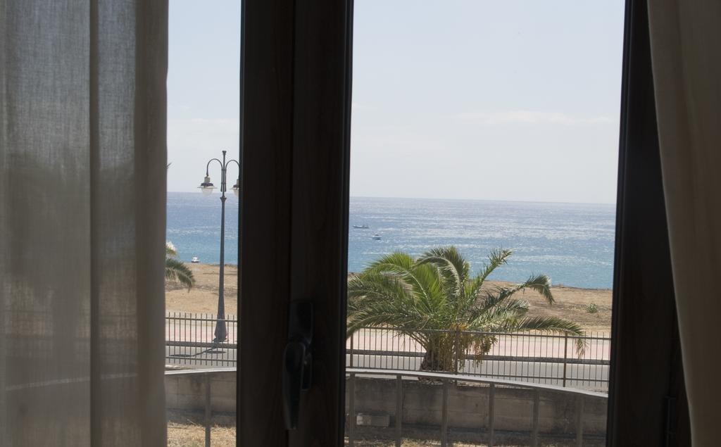 Aparthotel Palazzo Reginella Bovalino Marina Pokoj fotografie