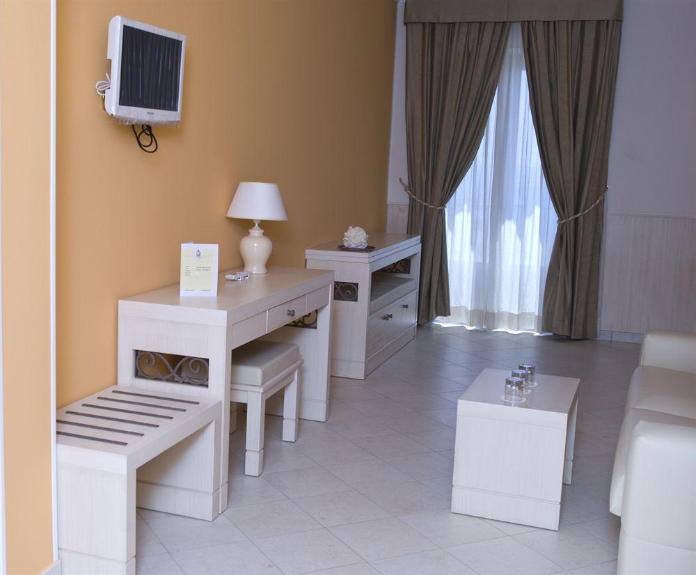 Aparthotel Palazzo Reginella Bovalino Marina Exteriér fotografie